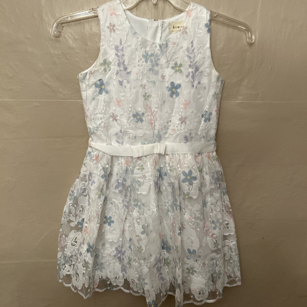 Little Girls‎ Size 8 Floral Lace Overlay Dress BTWEEN